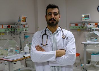 Prematüre doğduğu hastaneye hekim oldu