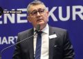 Bilim ne yana 
 düşer usta
