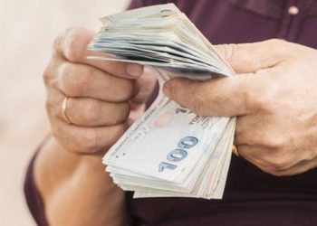Emeklilerden ikramiyede ayrımcılık yansısı: 8 bin 77 TL’lik seyyanen artırım tüm emekli maaşlarına yapılsın